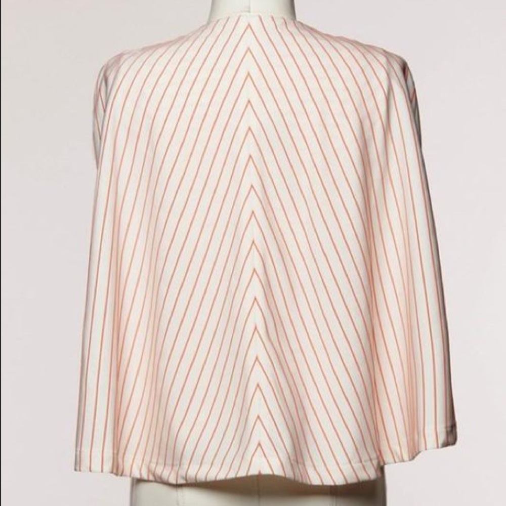 Cape Jacket - Picture 3 of 3